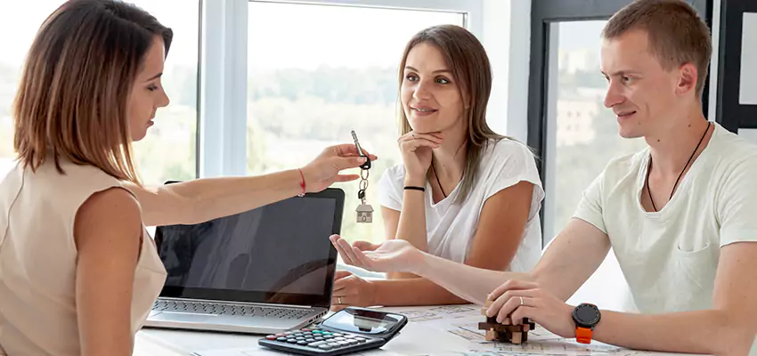 Situations Where Selling Your Apartment is Most Practical in Ronkonkoma, NY